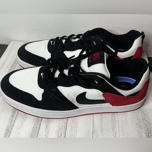 Nike Alleyoop. Men’s size 12.